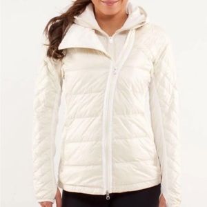 Lululemon What The Fluff Jacket size 6 Puffer Running Down Jacket in Polar Cream